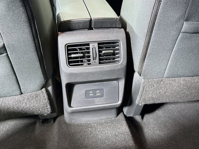 Used 2021 Nissan Rogue SV image 25