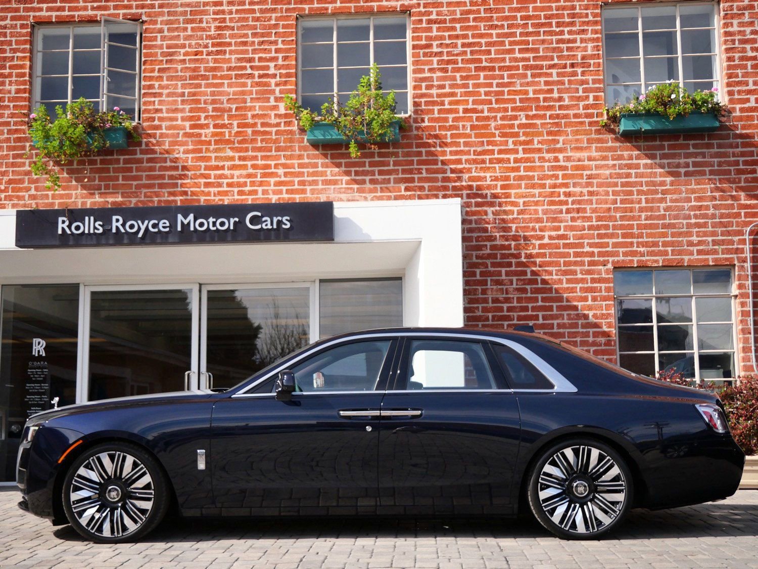 New 2026 Rolls-Royce Ghost image 3