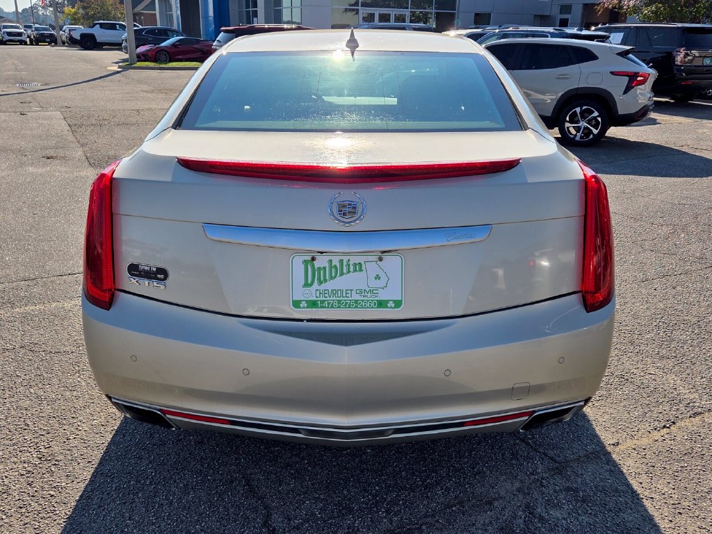 Used 2013 Cadillac XTS Luxury FWD image 8