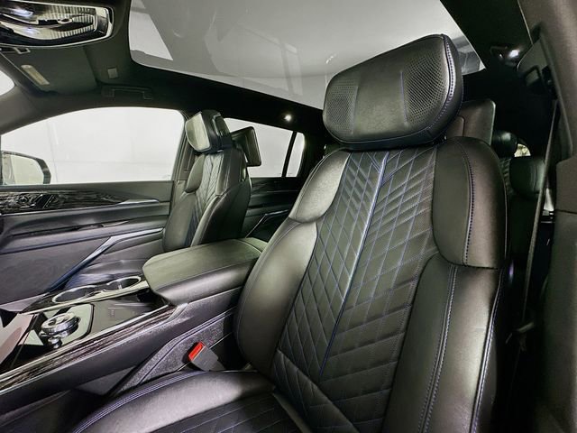 New 2025 Cadillac Escalade IQ Luxury 1 w/ Smart Trailering package AWD/4WD image 14