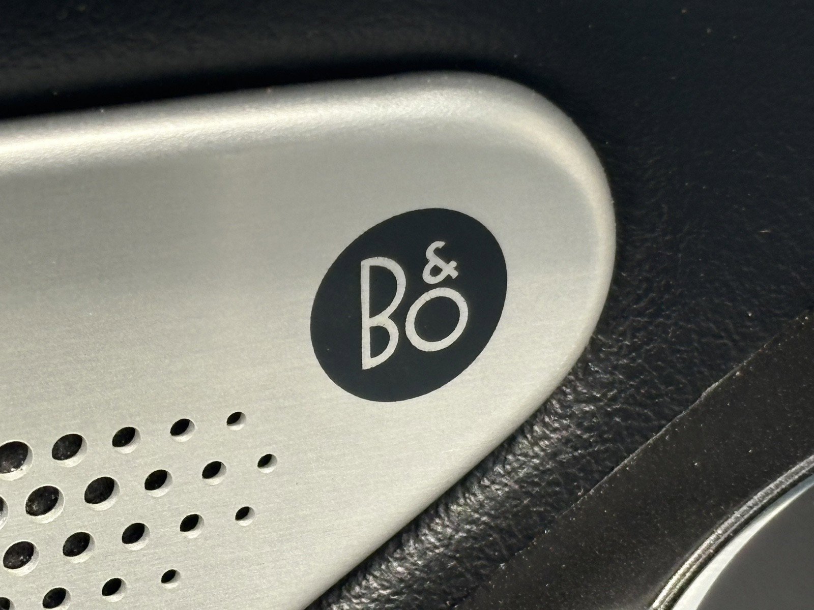 Used 2022 Ford Explorer ST w/ ST Street Pack image 16