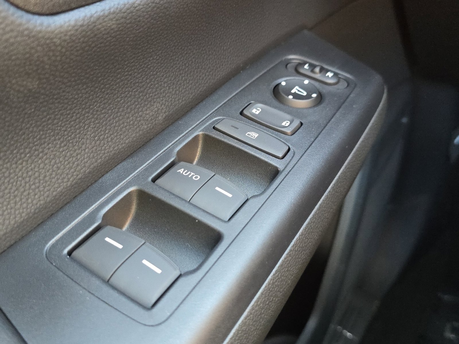 Used 2026 Honda CR-V LX image 28