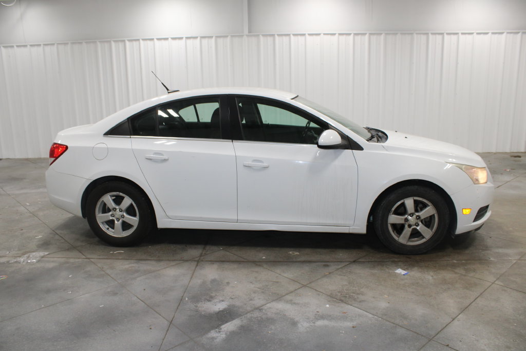Used 2014 Chevrolet Cruze LT FWD image 11