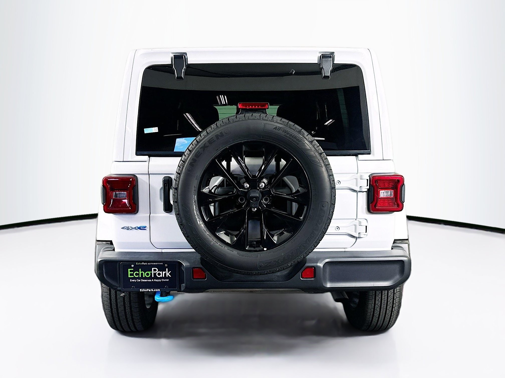 Used 2024 Jeep Wrangler Unlimited Sahara AWD/4WD image 7
