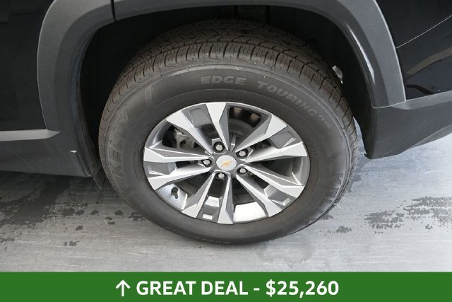Used 2025 Chevrolet Equinox LT AWD/4WD image 13