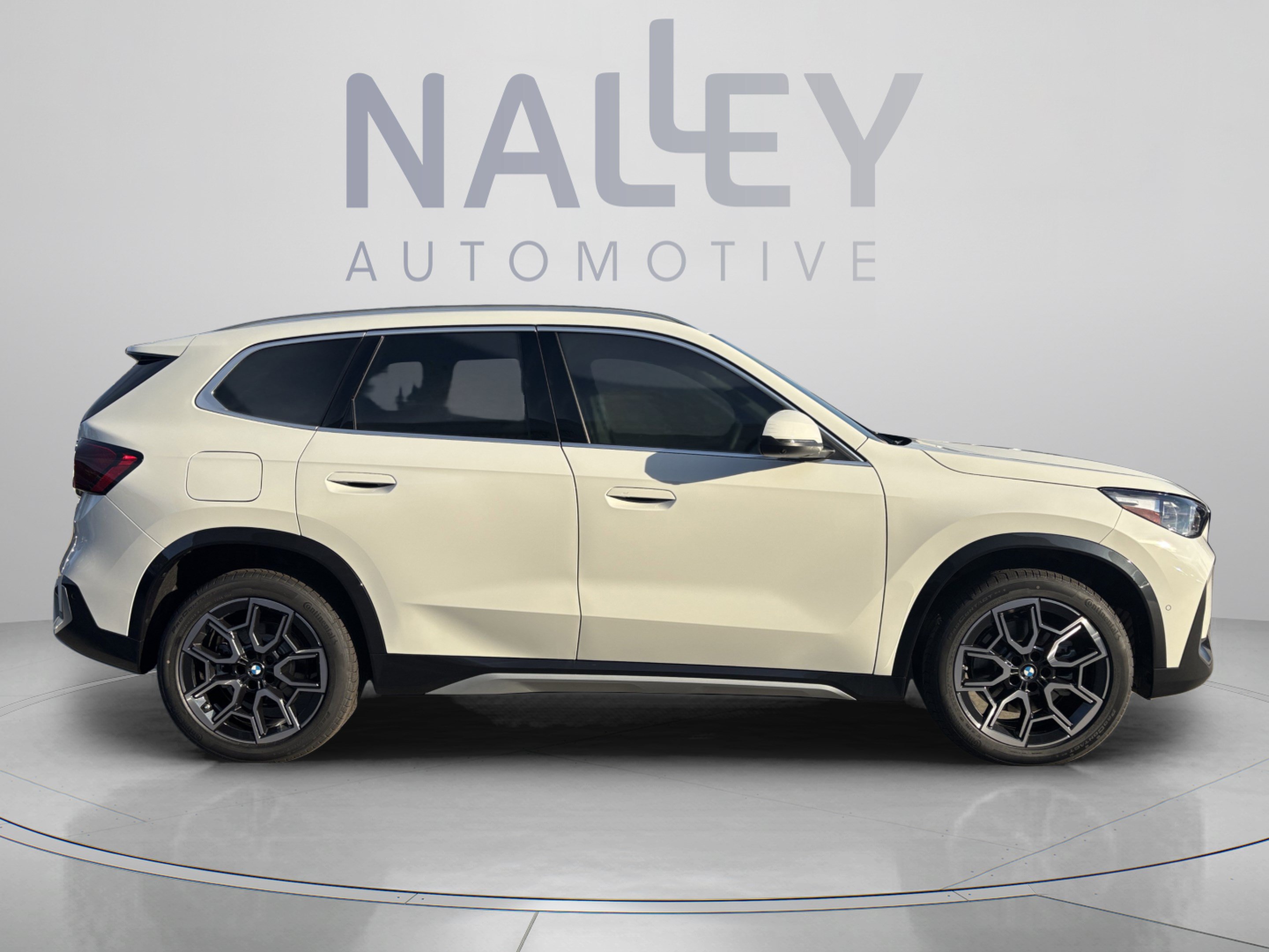 Used 2026 BMW X1 xDrive28i w/ Technology Package AWD/4WD image 5