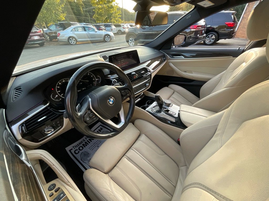 Used 2019 BMW 530i w/ Convenience Package image 14