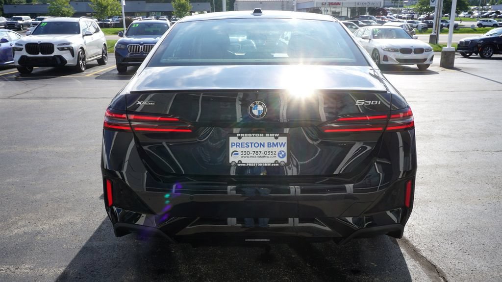 New 2027 BMW 530i xDrive w/ M Sport Package AWD/4WD image 5