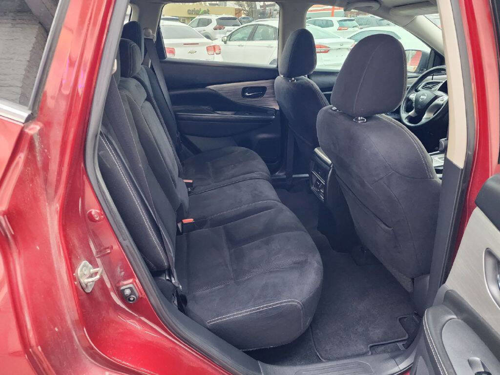 Used 2018 Nissan Murano SV image 11