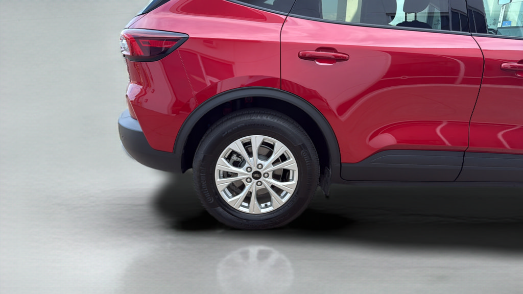Certified 2025 Ford Escape Active w/ Tech Pack #1 AWD/4WD image 14