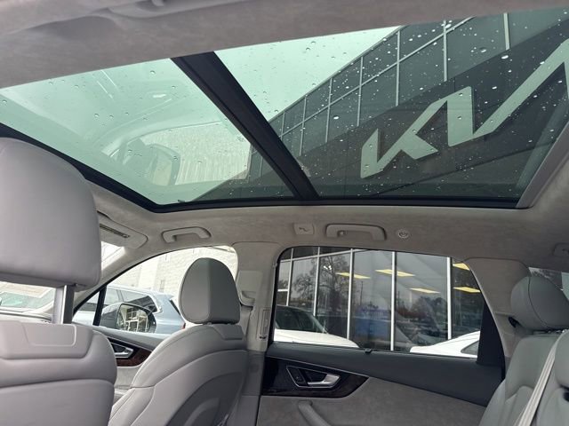 Used 2017 Audi Q7 3.0T Prestige image 37