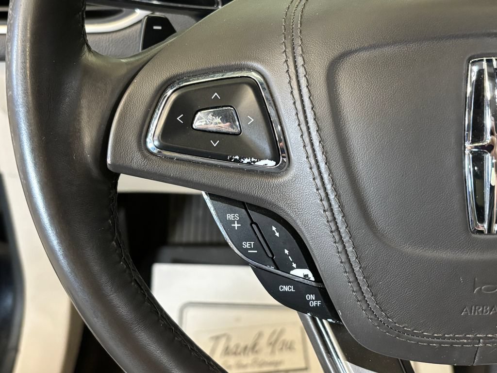 Used 2019 Lincoln MKZ Reserve FWD image 11
