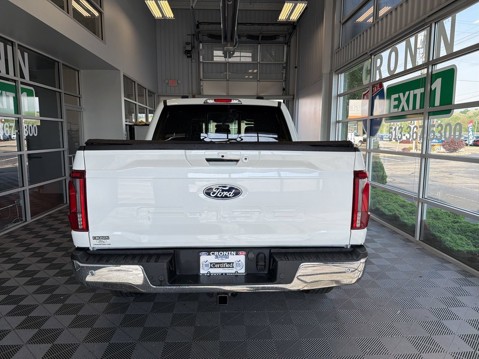Used 2024 Ford F150 Lariat w/ Bed Utility Package AWD/4WD image 7