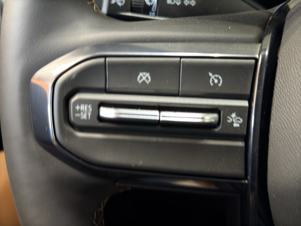New 2026 GMC Canyon AT4 w/ Technology Plus Package AWD/4WD image 25