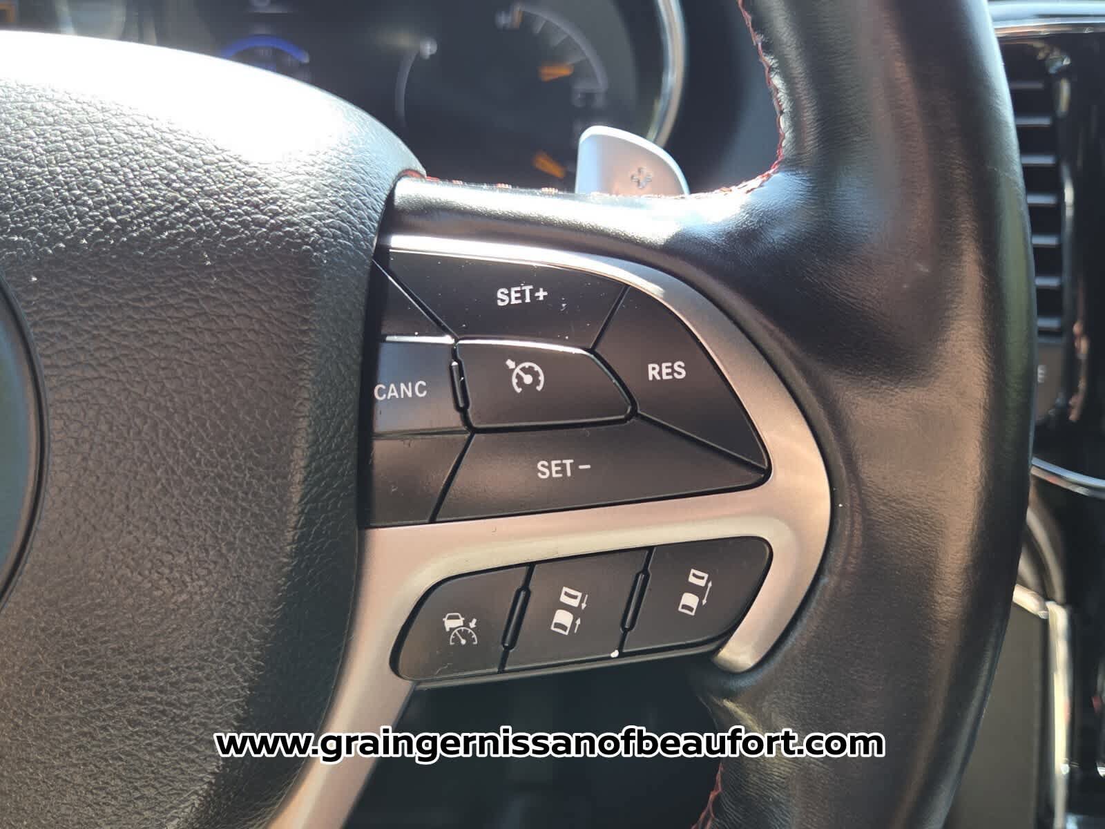 Used 2020 Jeep Grand Cherokee Trailhawk w/ Trailhawk Luxury Group AWD/4WD image 13