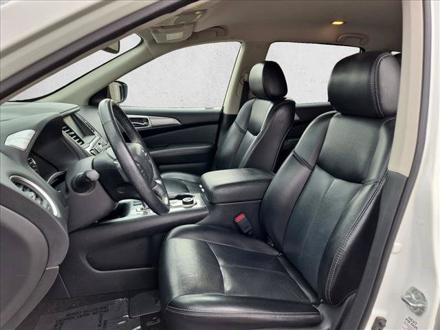 Used 2018 Nissan Pathfinder SL AWD/4WD image 16