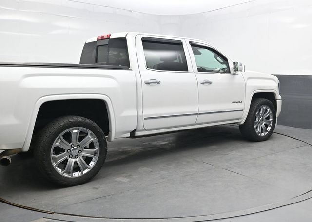 Used 2017 GMC Sierra 1500 Denali w/ Denali Ultimate Package AWD/4WD image 8