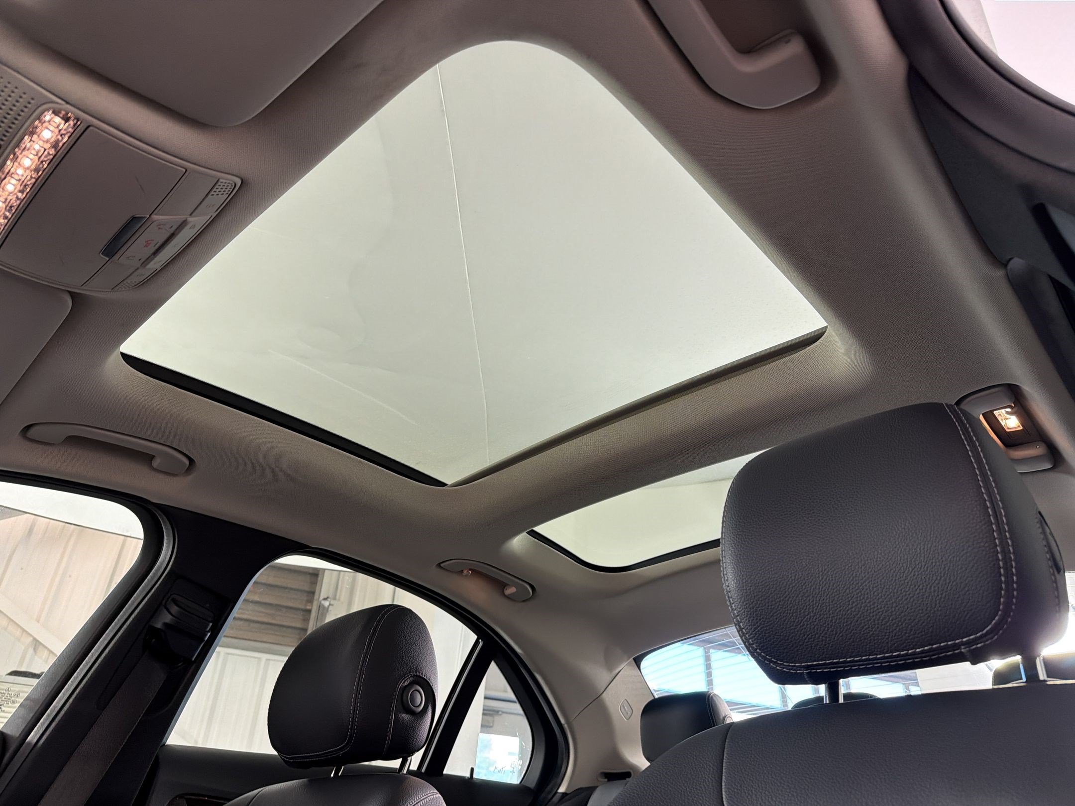Used 2018 Mercedes-Benz C 300 4MATIC Sedan image 16