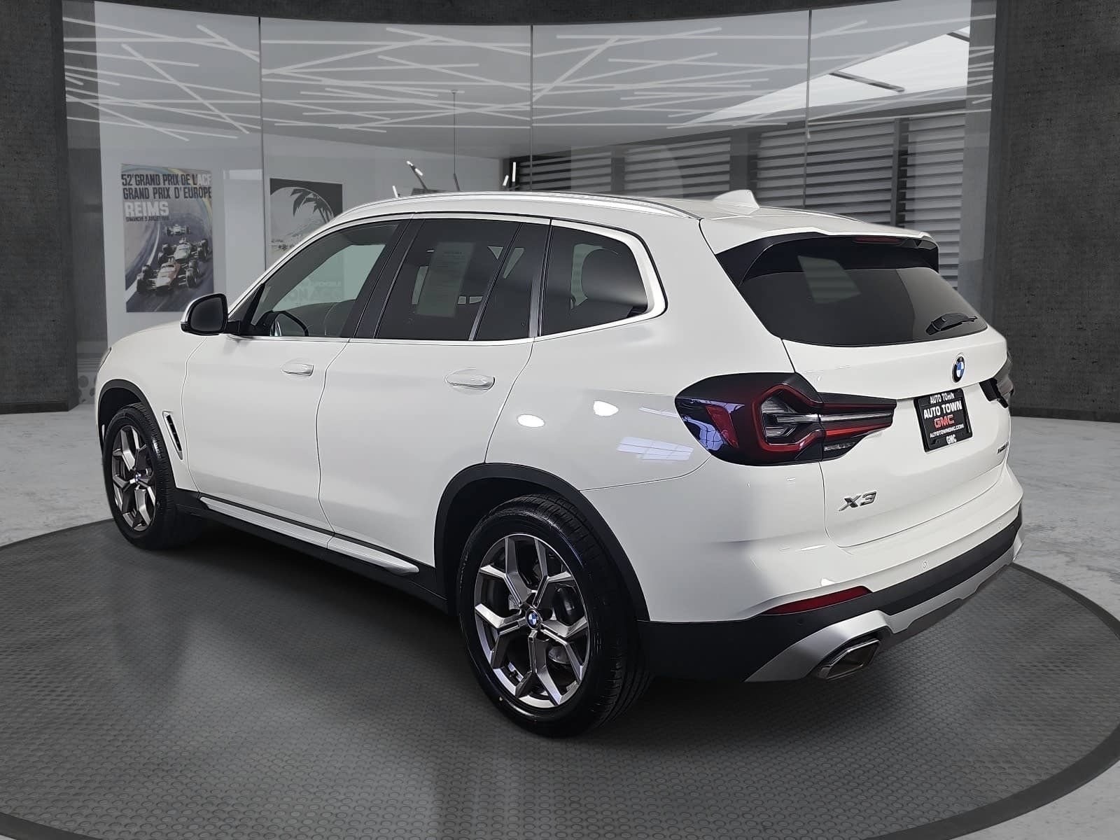Used 2022 BMW X3 xDrive30i w/ Convenience Package AWD/4WD image 7
