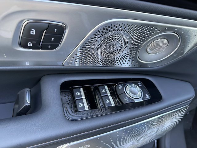 New 2026 Lincoln Nautilus Reserve AWD/4WD image 10