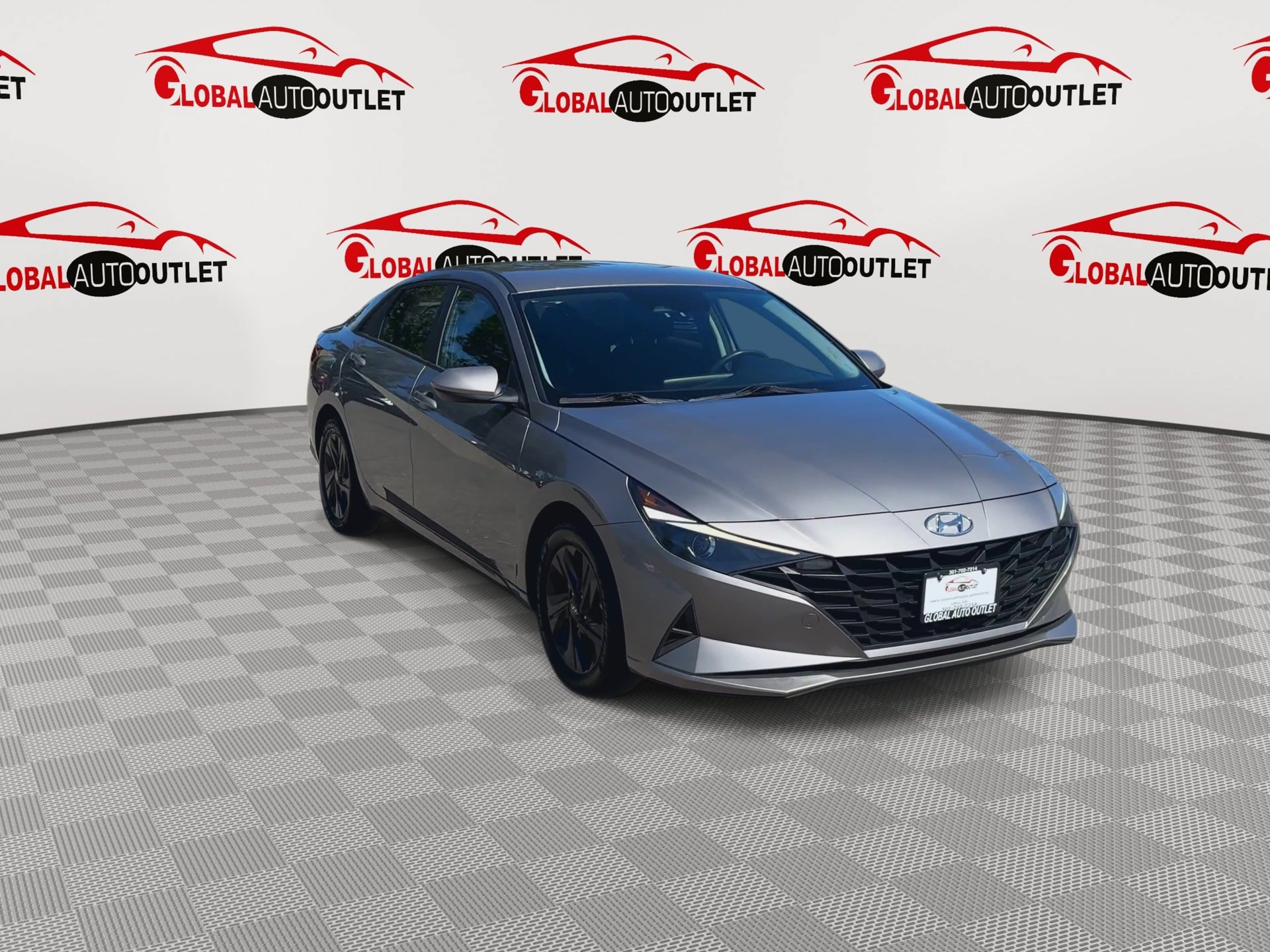 Used 2023 Hyundai Elantra Blue FWD image 2