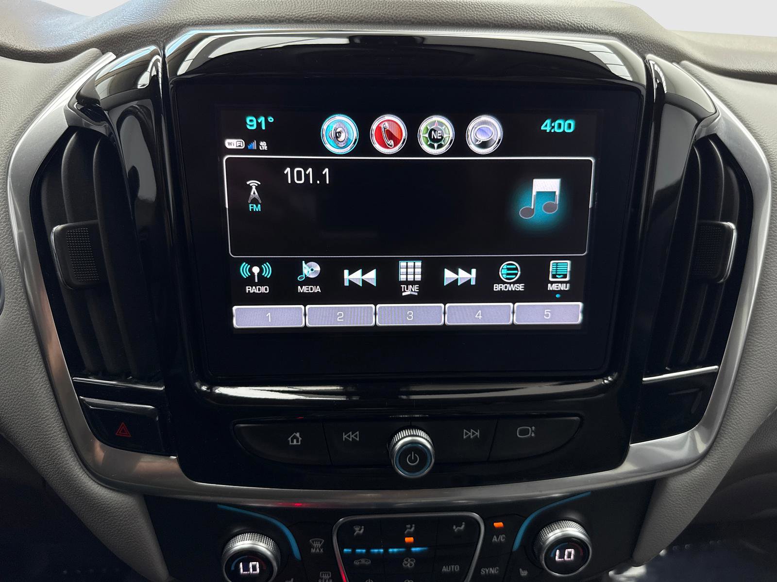 Used 2019 Chevrolet Traverse LT image 25