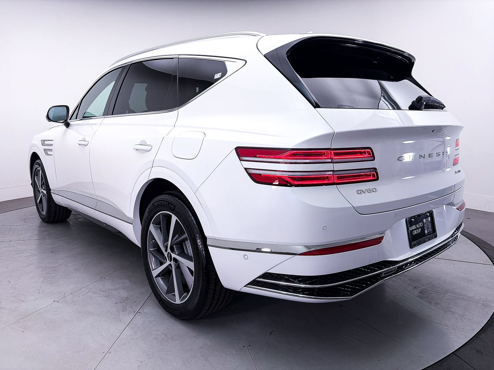 Used 2025 Genesis GV80 3.5T Advanced AWD/4WD image 16