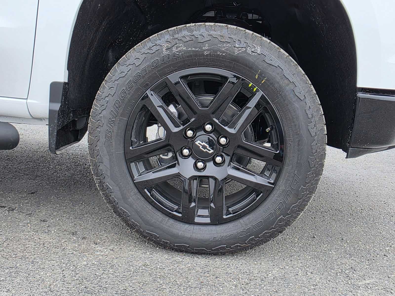 New 2026 Chevrolet Silverado 1500 Custom Trail Boss w/ Turbomax Blackout Package AWD/4WD image 9