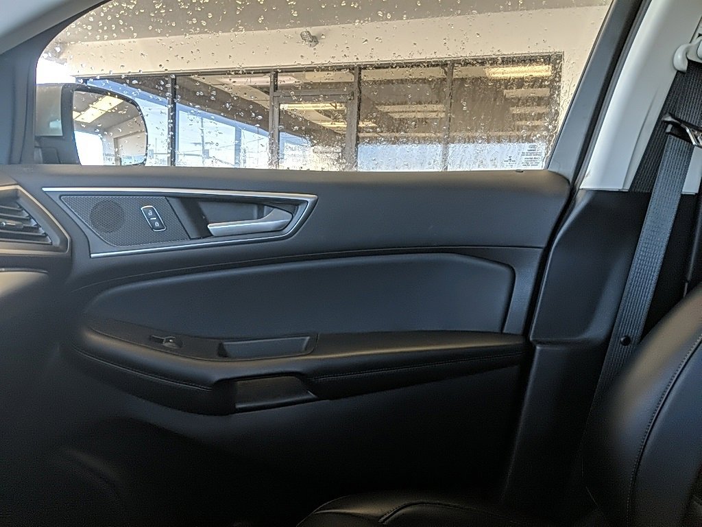 Used 2022 Ford Edge SEL image 22