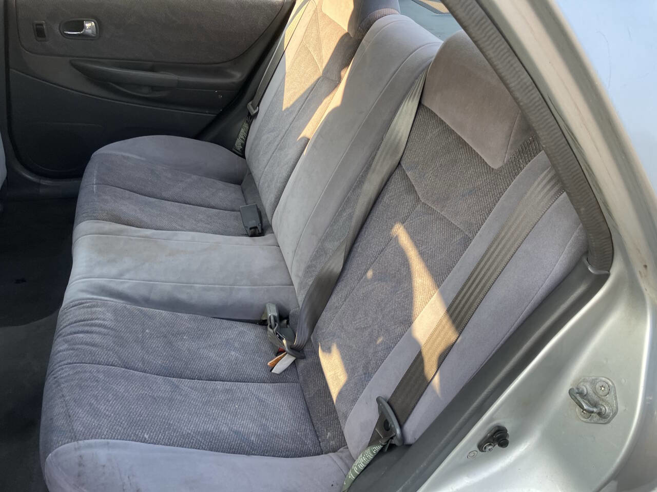 Used 2000 MAZDA Protege ES image 16