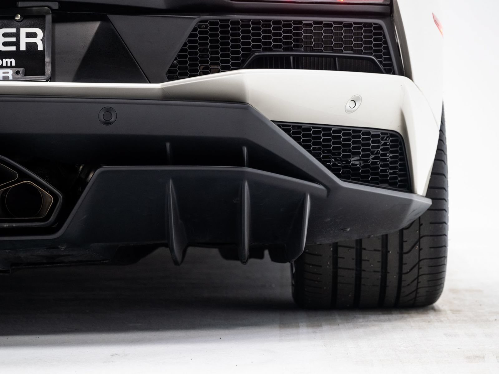 Used 2018 Lamborghini Aventador S AWD/4WD image 24