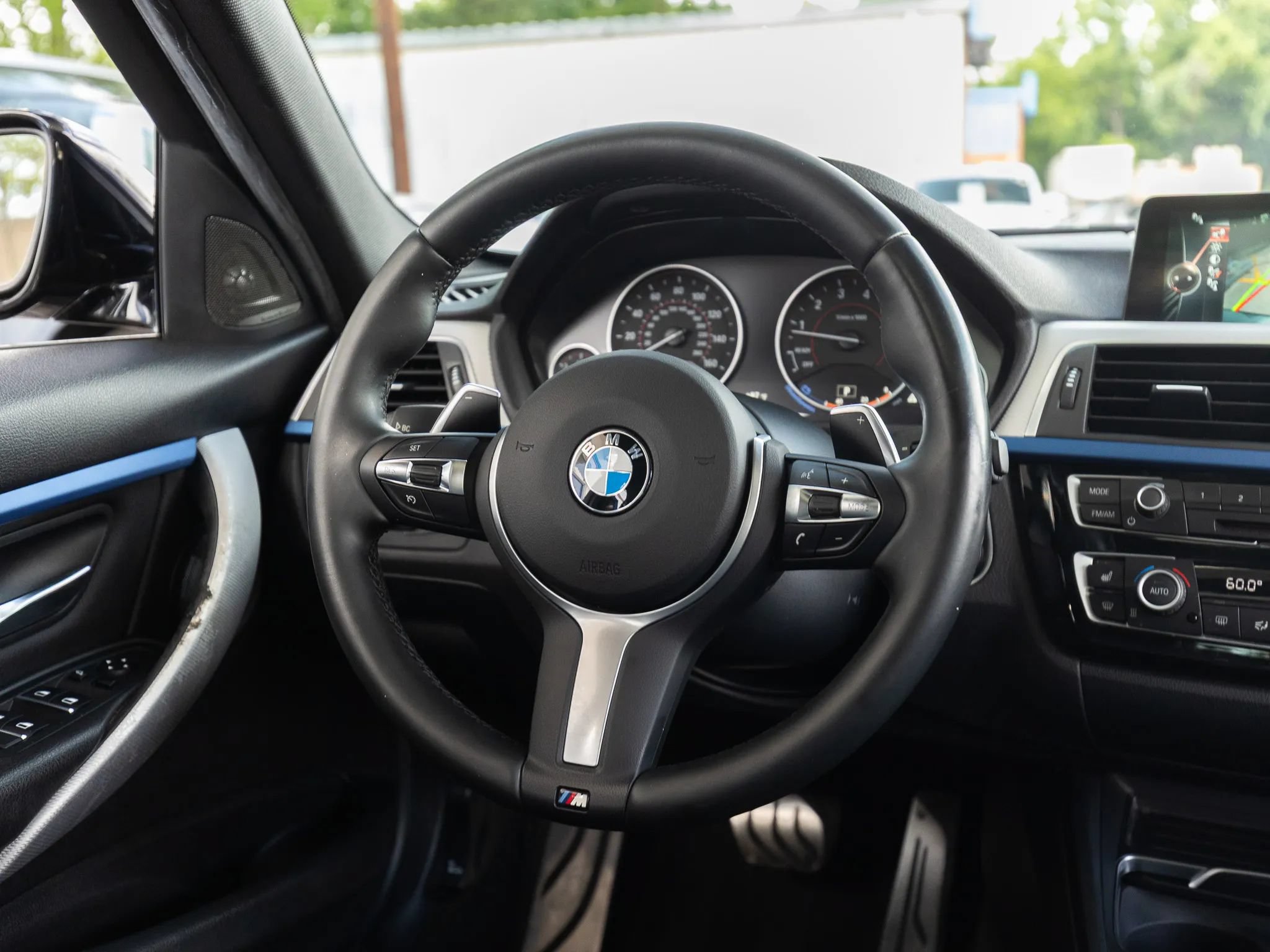 Used 2016 BMW 340i xDrive Sedan AWD/4WD image 33