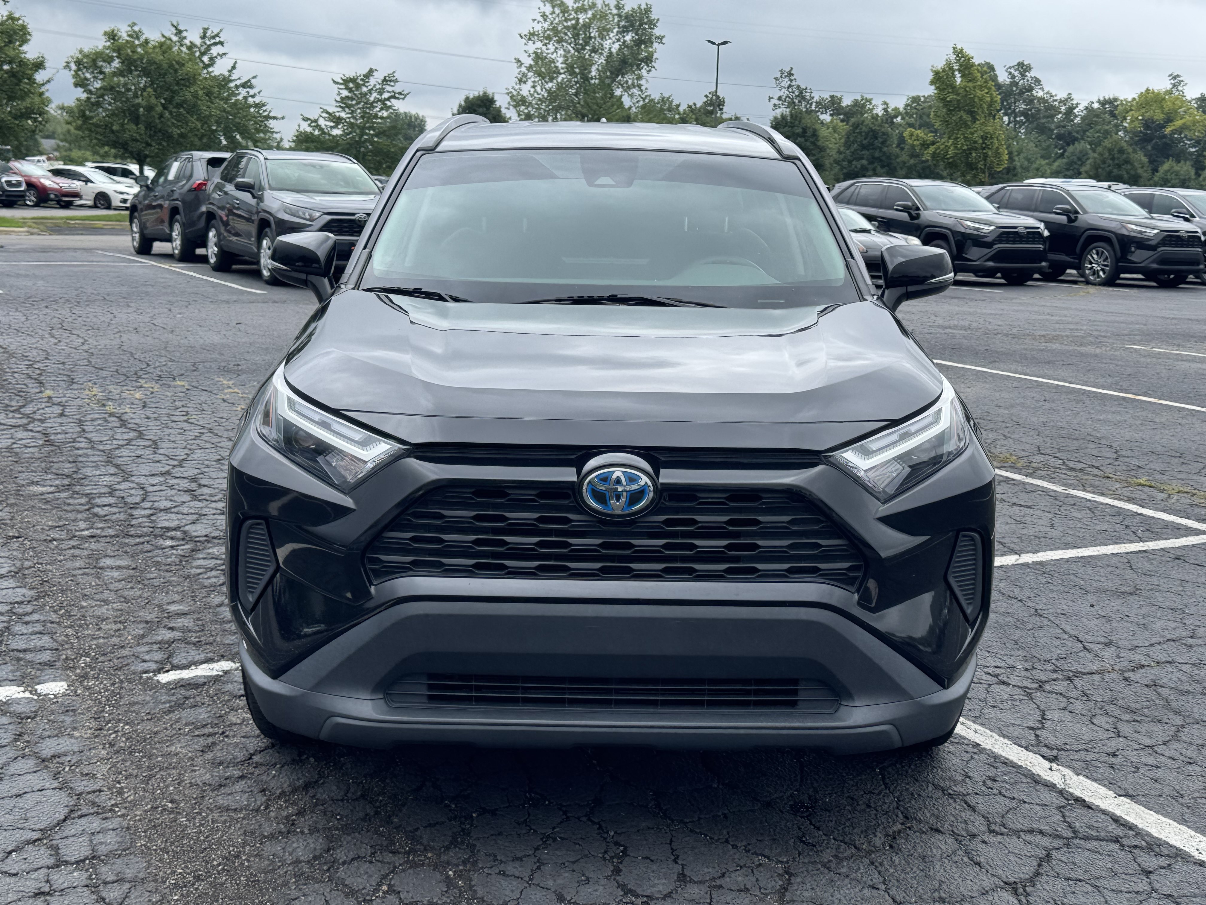 Used 2024 Toyota RAV4 LE AWD/4WD image 6