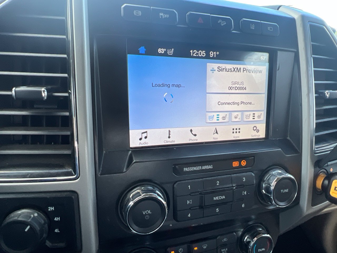 Used 2019 Ford F350 Lariat w/ Lariat Ultimate Package AWD/4WD image 9