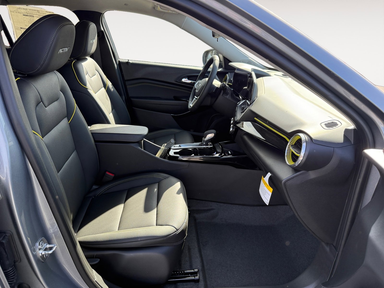 New 2026 Chevrolet Trax ACTIV FWD image 19