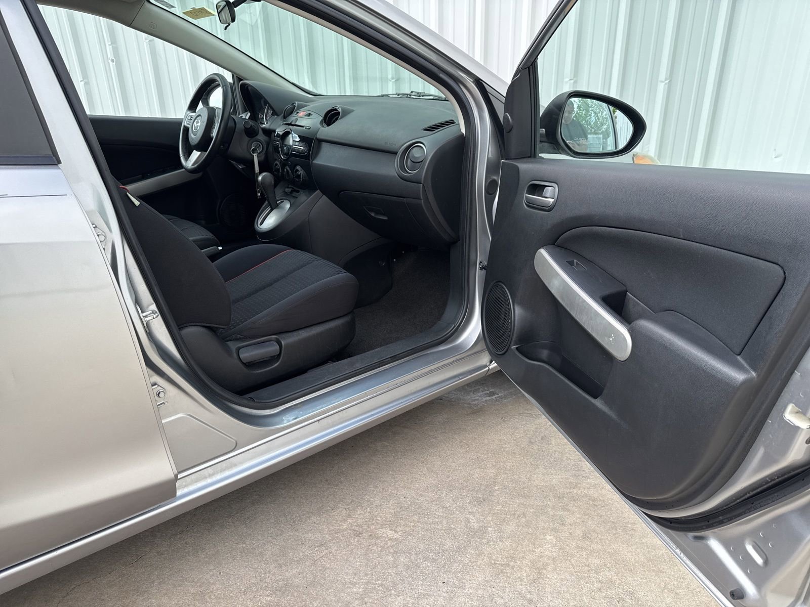 Used 2011 MAZDA MAZDA2 Touring image 16