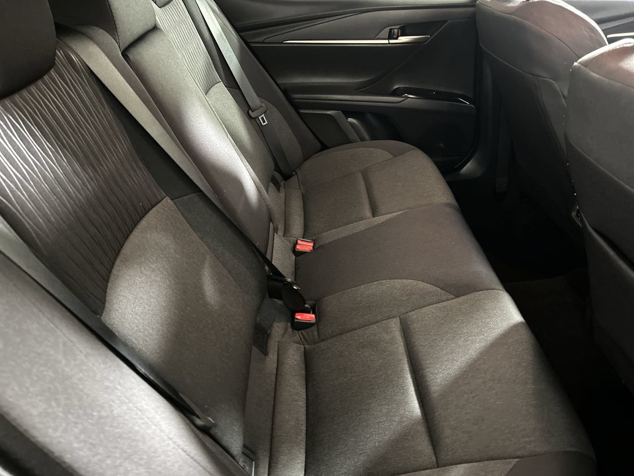 Used 2025 Toyota Camry LE FWD image 25