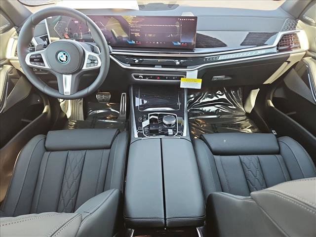New 2026 BMW X5 xDrive50e w/ M Sport Package AWD/4WD image 13