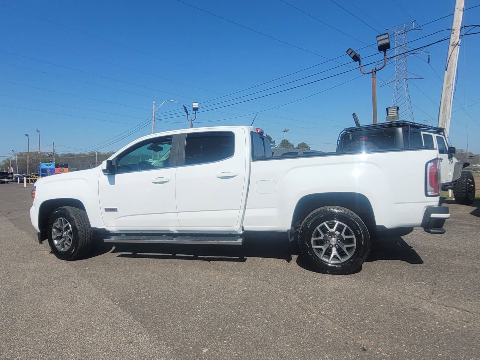 Used 2018 GMC Canyon All Terrain w/ Trailering Package AWD/4WD image 7