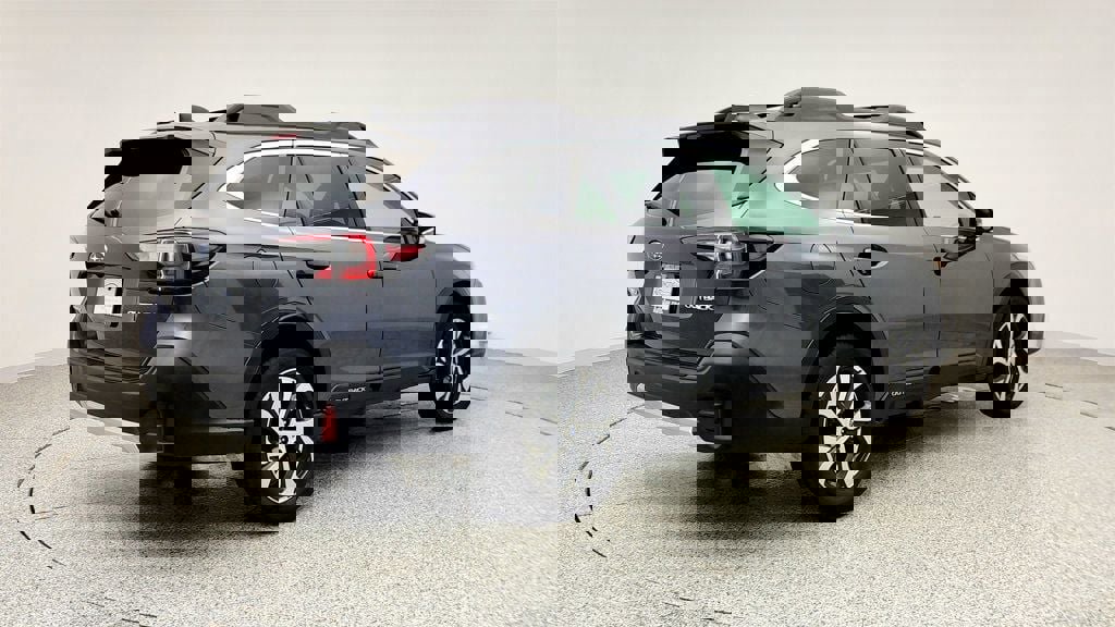 Used 2022 Subaru Outback Limited image 5