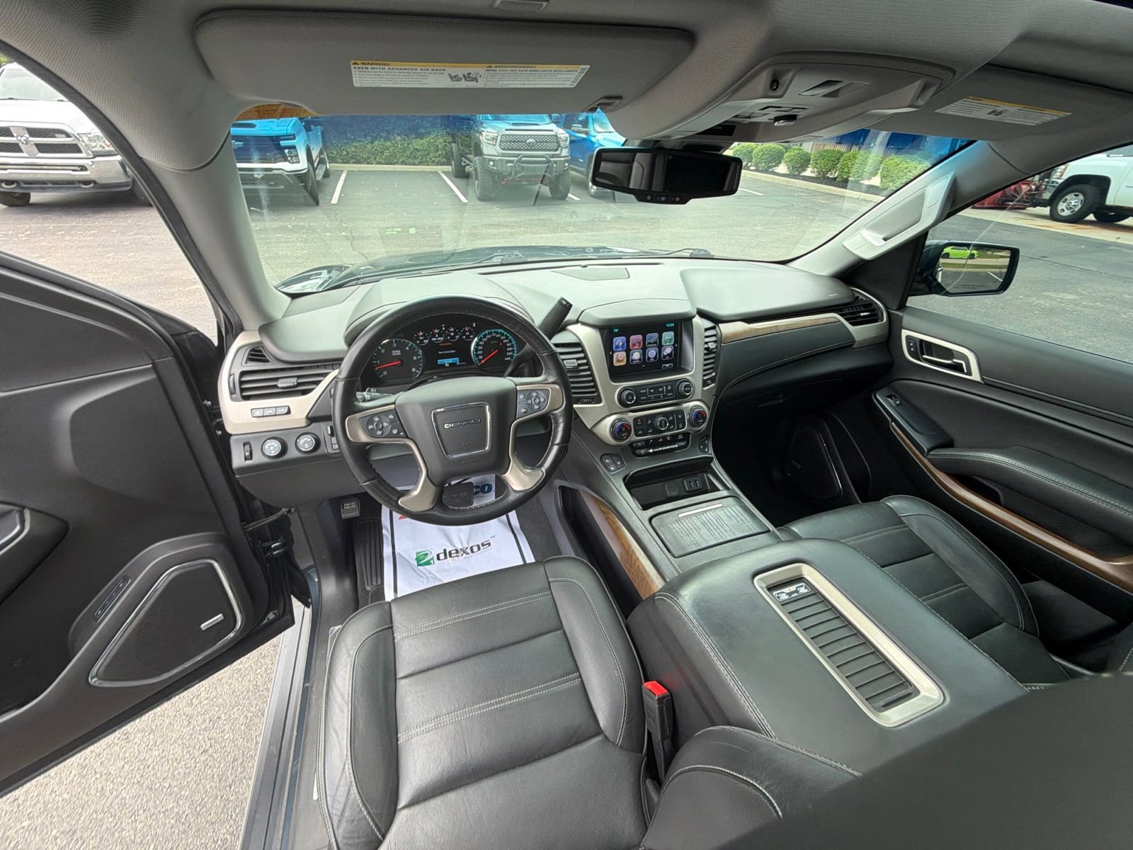 Used 2019 GMC Yukon XL Denali w/ Denali Ultimate Package AWD/4WD image 27