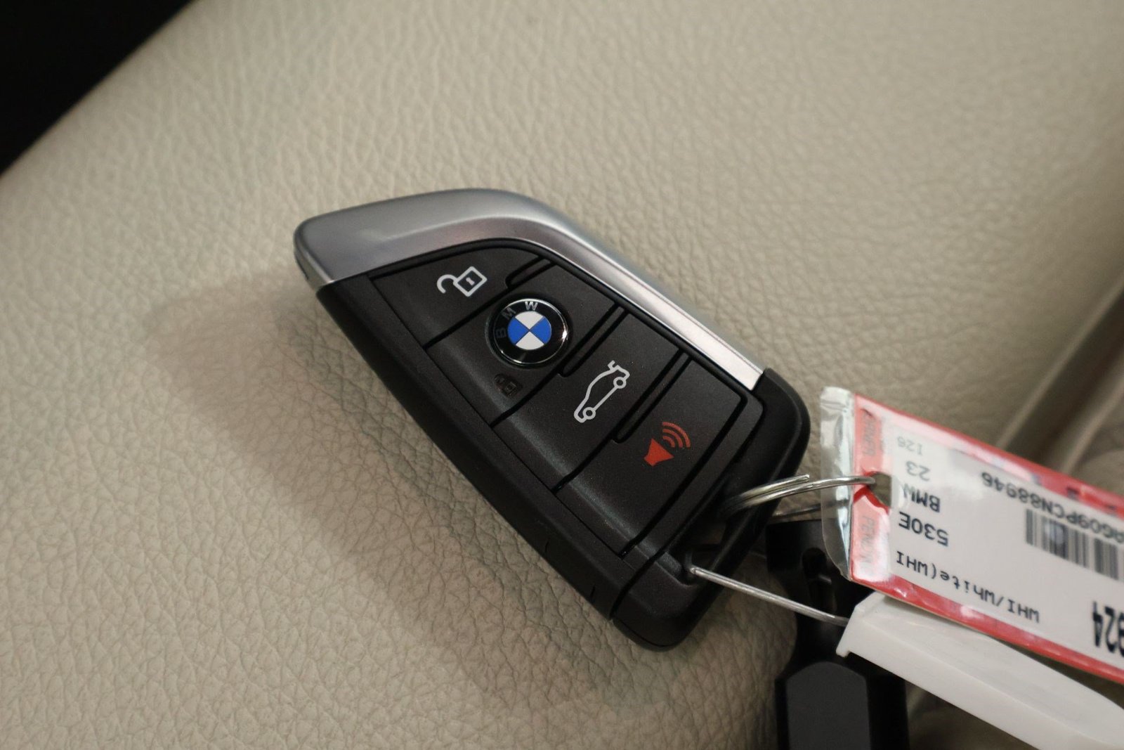 Used 2023 BMW 530e w/ Convenience Package RWD image 33