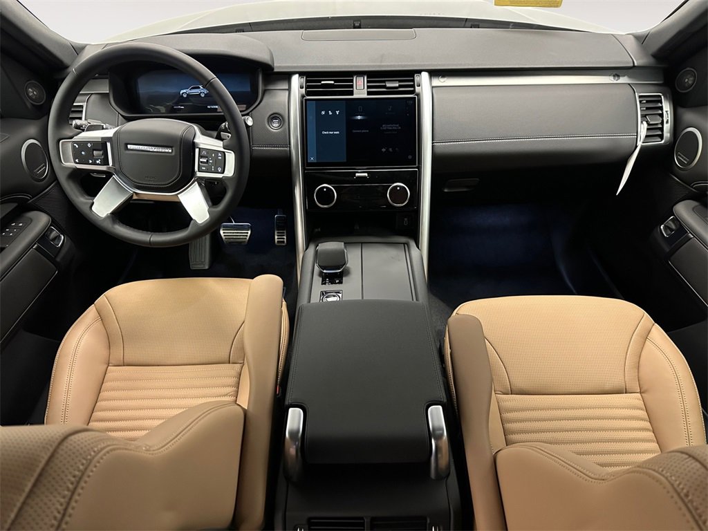 New 2026 Land Rover Discovery Limited Edition image 10