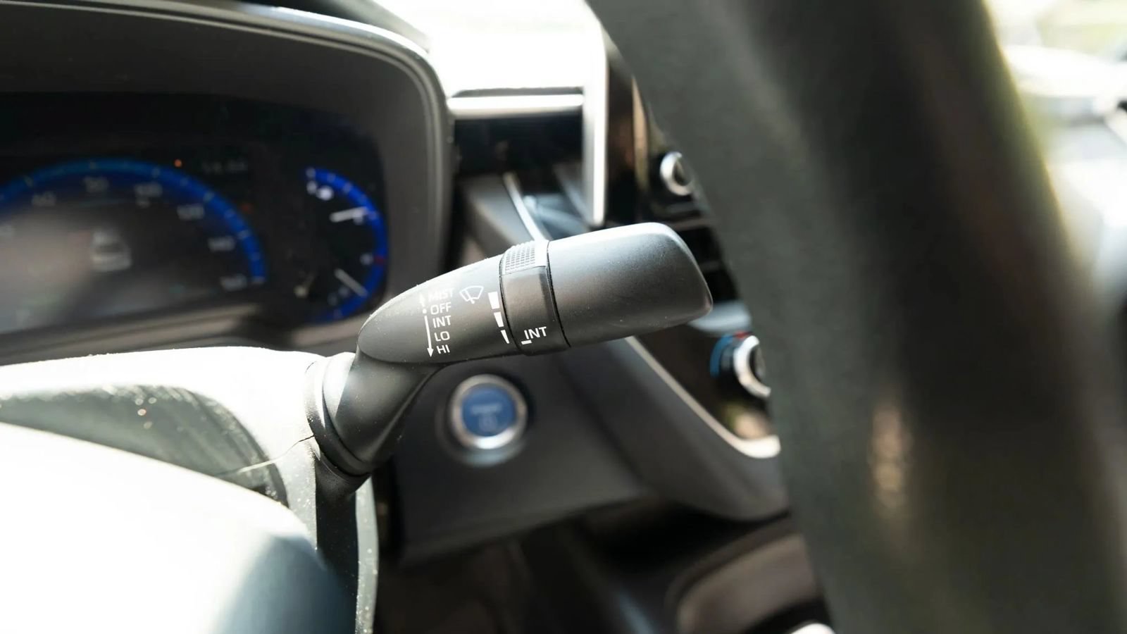 Used 2021 Toyota Corolla LE FWD image 37