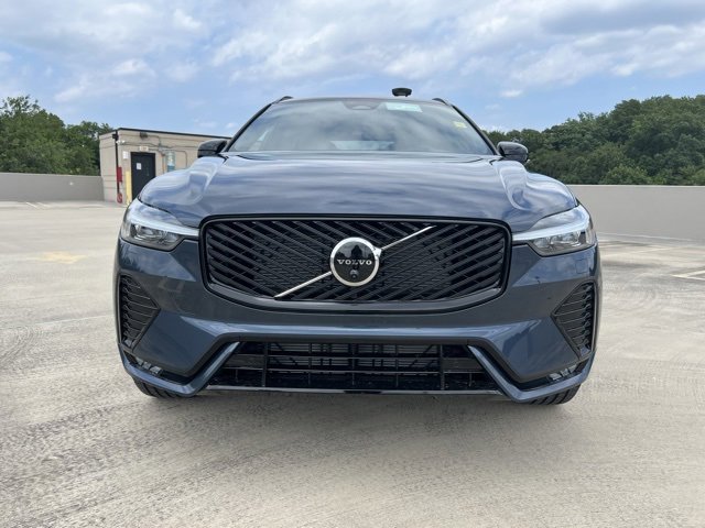New 2026 Volvo XC60 B5 Plus w/ Protection Package Premier image 2