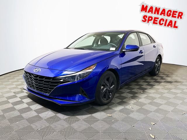 Used 2022 Hyundai Elantra SEL FWD image 4