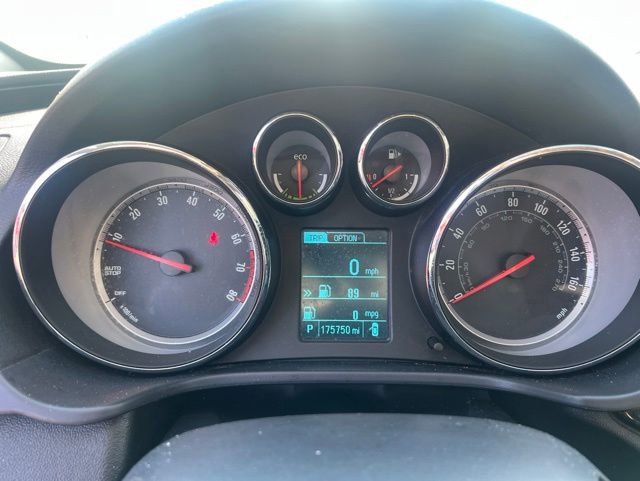 Used 2013 Buick Regal Leather FWD image 18