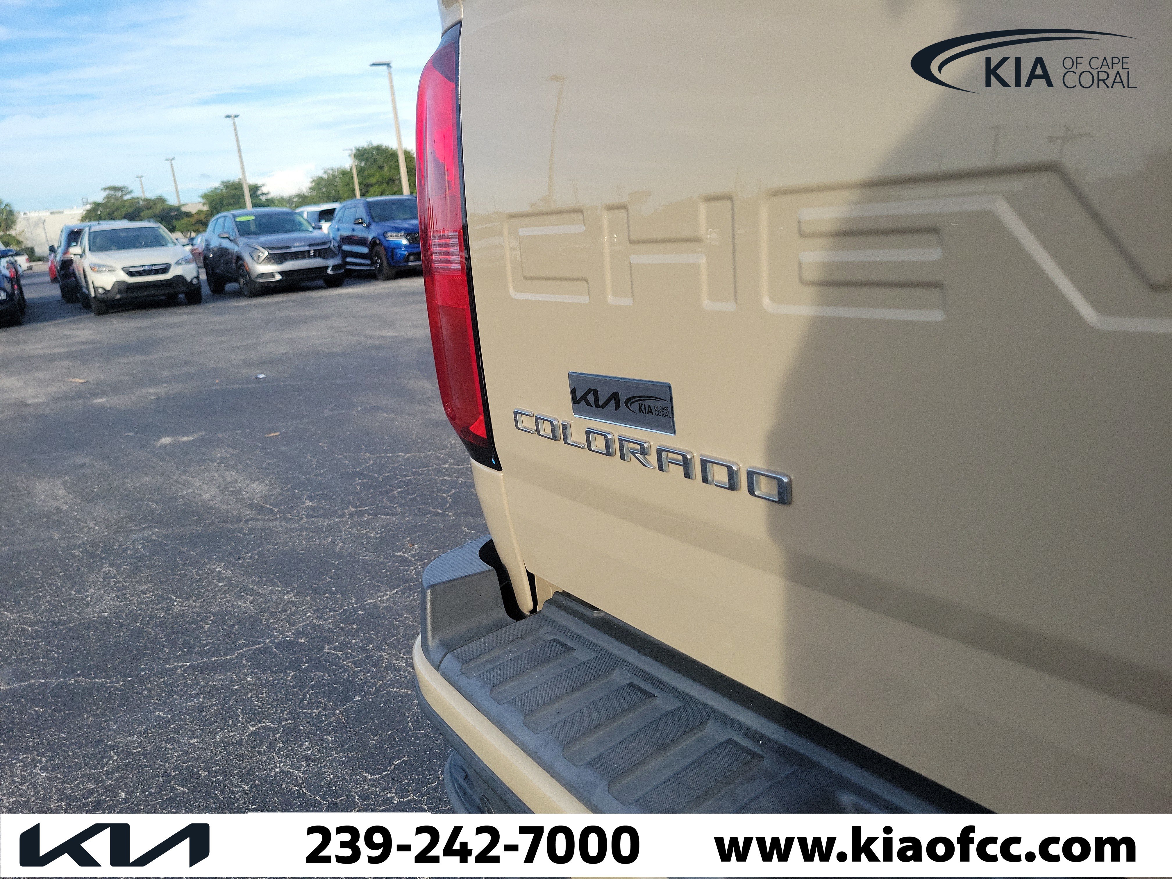 Used 2022 Chevrolet Colorado Z71 AWD/4WD image 13