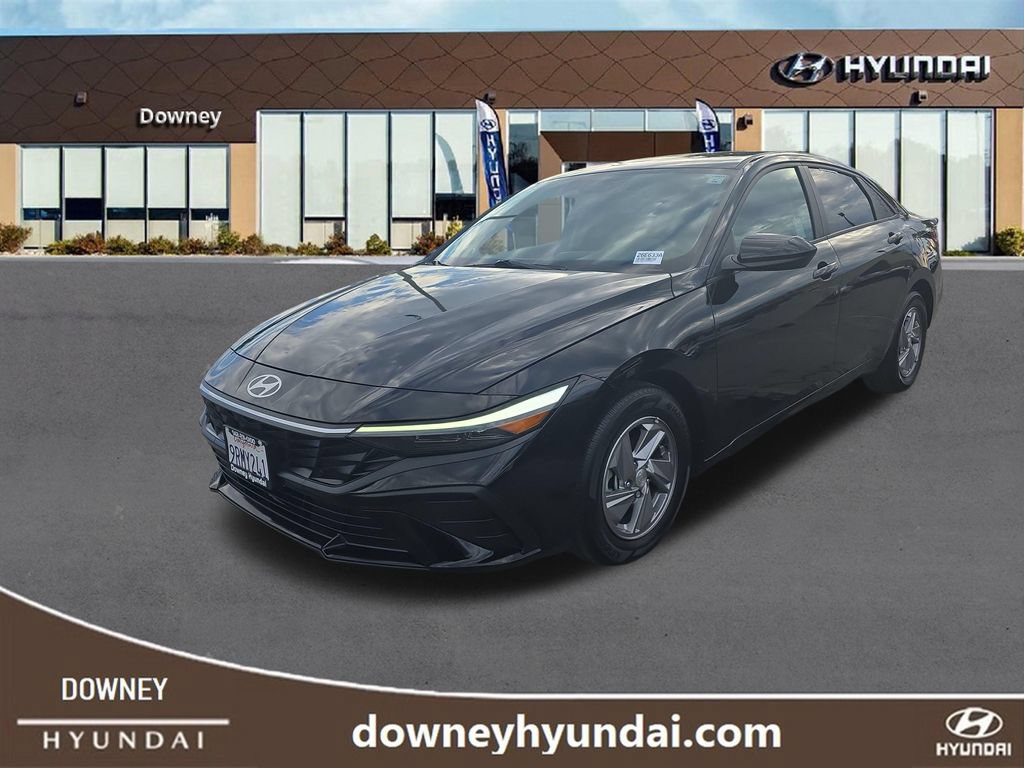 Used 2024 Hyundai Elantra SE