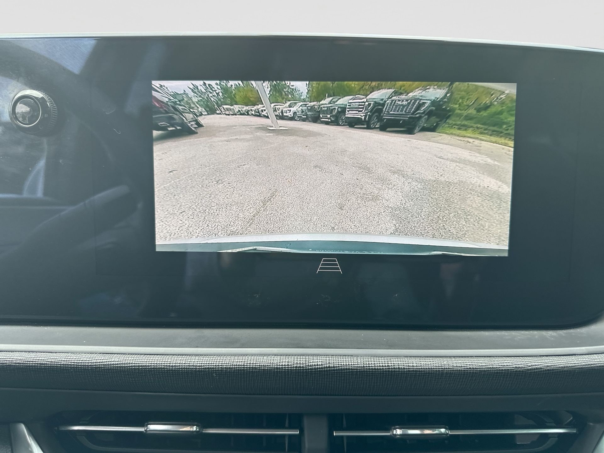 Used 2024 Buick Envista Preferred w/ Advanced Safety Package FWD image 15